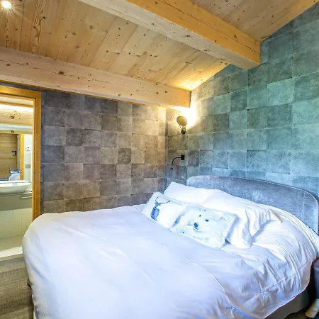 4**** La Clusaz: Sur Les Pistes, 10 Pers, Terrasse, Garage, Wifi, Linge Inclus - Fr-1-437-80 Chalet La Clusaz