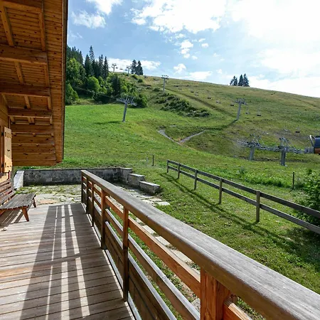 4**** La Clusaz: Sur Les Pistes, 10 Pers, Terrasse, Garage, Wifi, Linge Inclus - Fr-1-437-80 La Clusaz